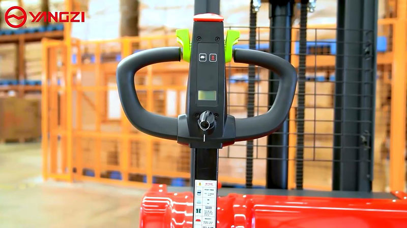 叉車(chē)購(gòu)買(mǎi)指南